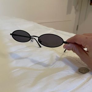Small frames sunglasses